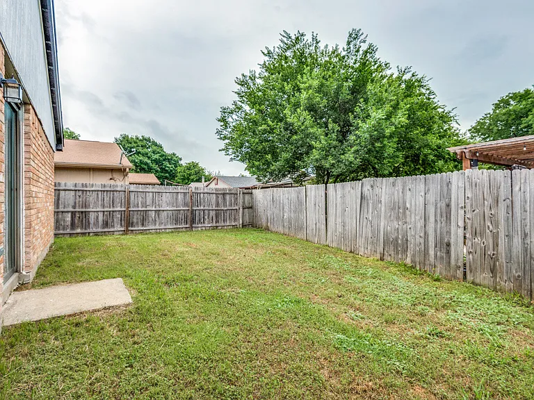 431 Justice Dr — Photo 14