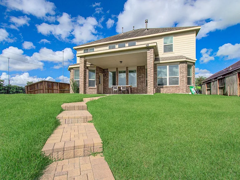 2202 Anzio Ct — Photo 40