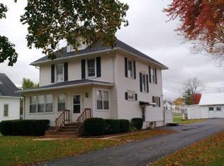 406 S Walnut Ave, Forreston, IL 61030