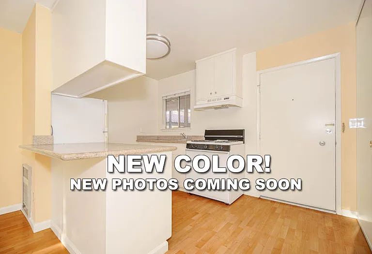 2700 Del Medio Court — Photo 8