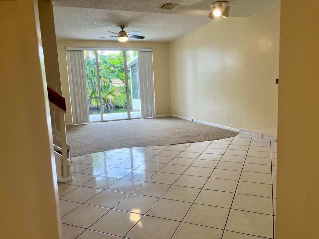 2317 SW 82nd Terrace, Pompano Beach, FL - View 6