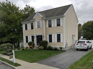 24 Whalers Woods Blvd, New Bedford, MA 02745