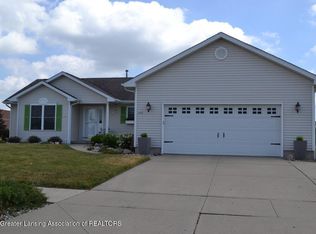 601 Daisy Dr, Saint Johns, MI
