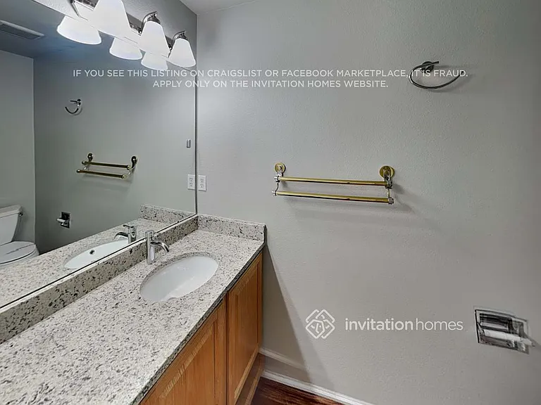 19389 E 41st Pl — Photo 14