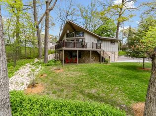 31 Cedar Point Dr, Williams Bay, WI 53191
