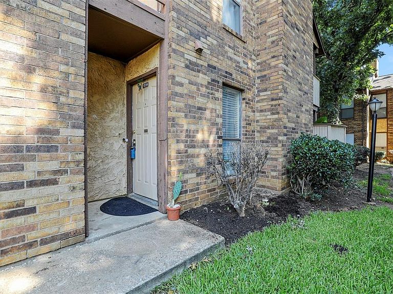 Cloisters Condominiums Arlington, TX Zillow