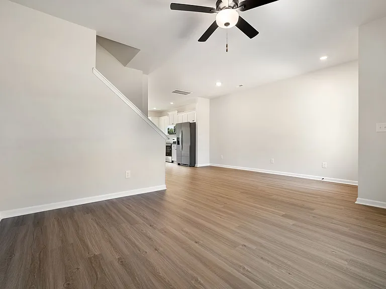 177 Seville Way — Photo 4