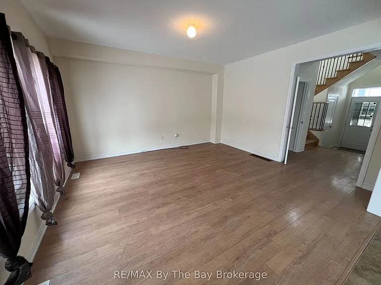 152 Allegra Dr — Photo 6