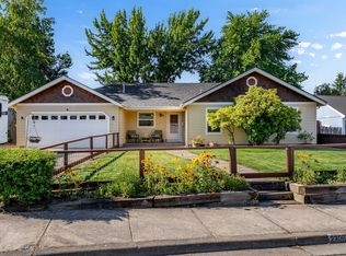 2308 Derry Ct, Medford, OR 97504