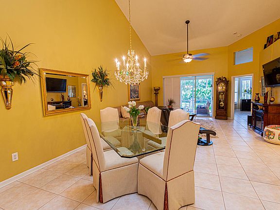 5th image of 1617 SW Harbour Isles Cir #40