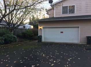 2460-2468 NE View Ct, Gresham, OR 97030
