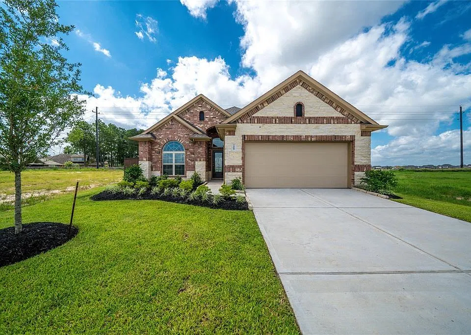 7307 Saddle Tree Dr