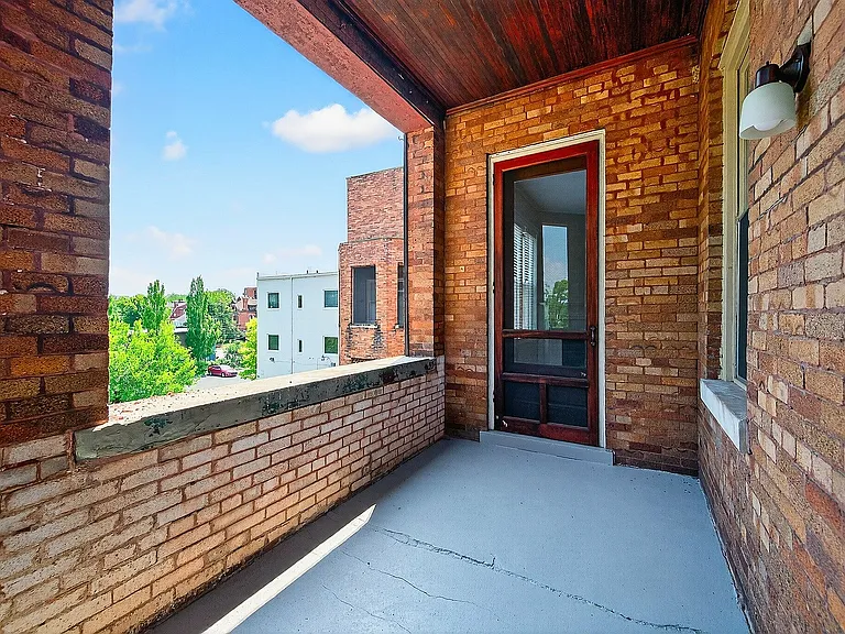 Clermont Condominiums — Photo 13