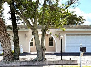 8980 NW 24th Pl, Fort Lauderdale, FL 33322
