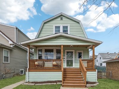 5310 W Waveland Ave, Chicago, IL, 60641
