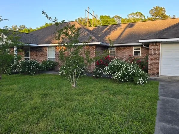 291 Veterans Ln, Leesville, LA 71446