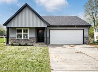 8212 Glaser Ln, Louisville, KY