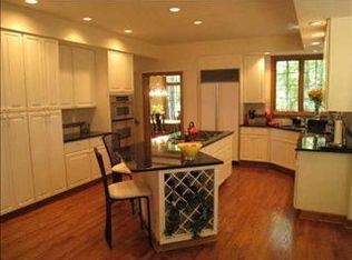 10682 Scarborough Way, Powell, OH