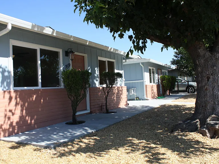 259 Selwyn Dr #B — Photo 12