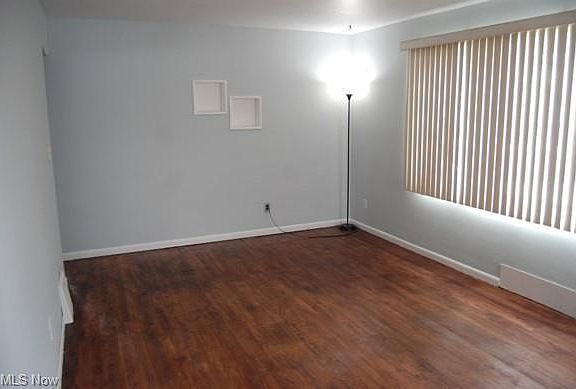 5th image of 14894 Fayette Blvd