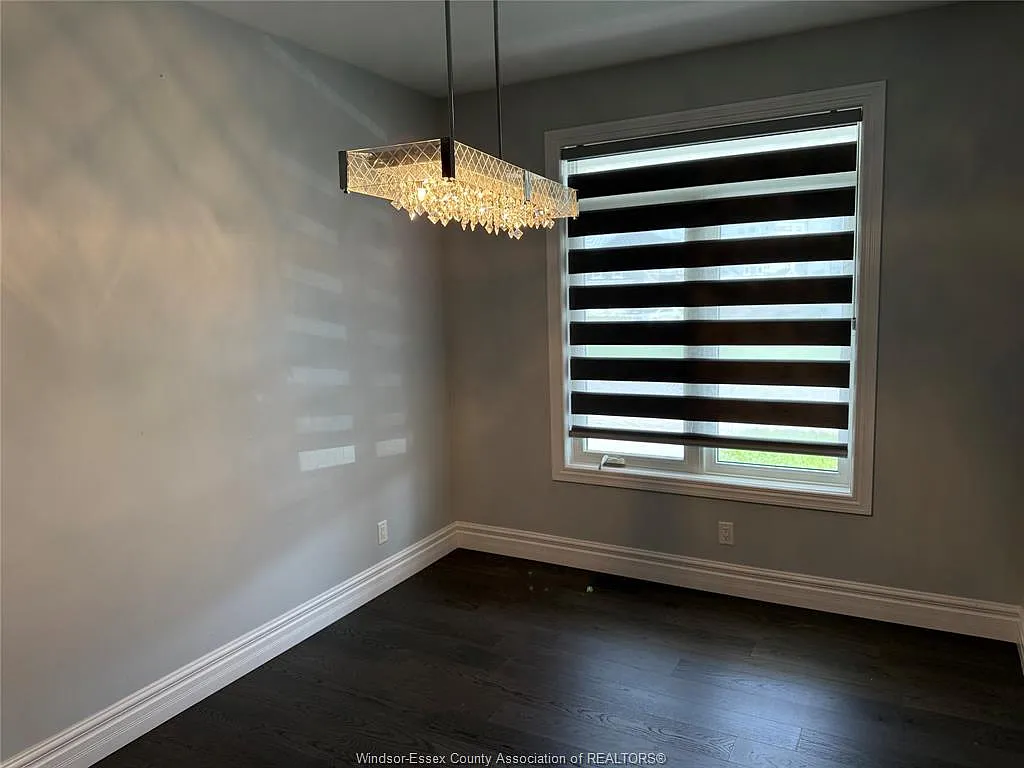 4 bed, 2.5 bath, $3,000 — Photo 3