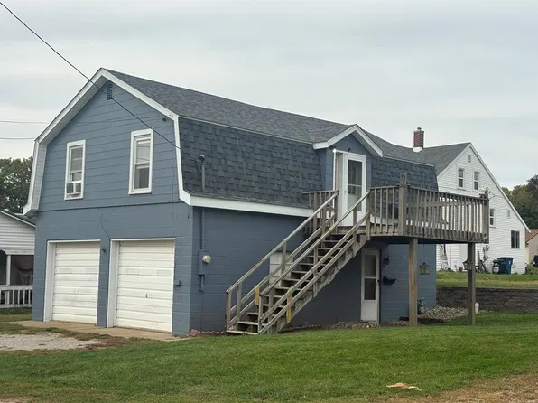 1003 W Main St, Hoopeston, IL 60942