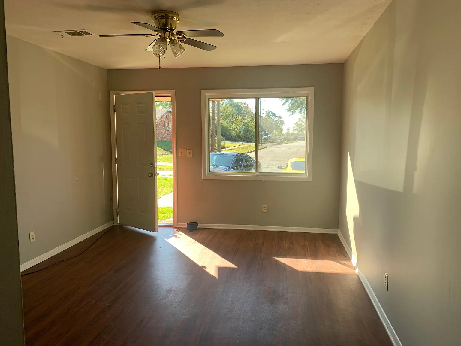 1519 Coffee Ct photo 1