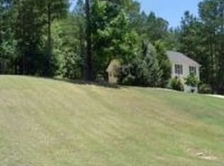 77 Greatwood Dr, White, GA