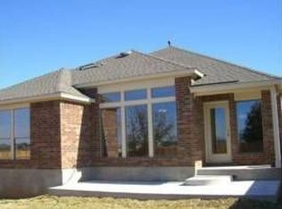 637 Wiltshire Dr, Hutto, TX 78634