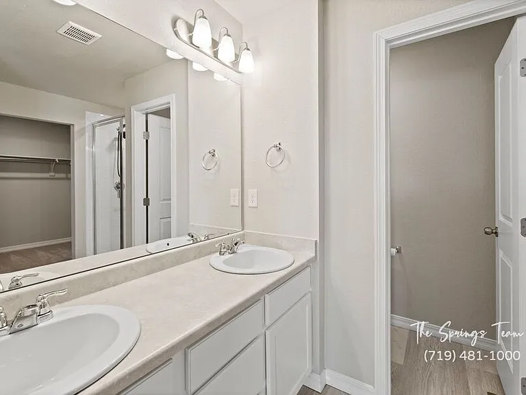 6093 Napa Dr — Photo 28