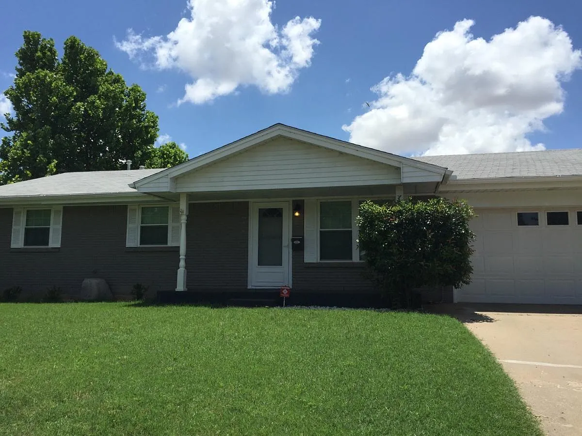 1704 Truman Drive — Photo 1