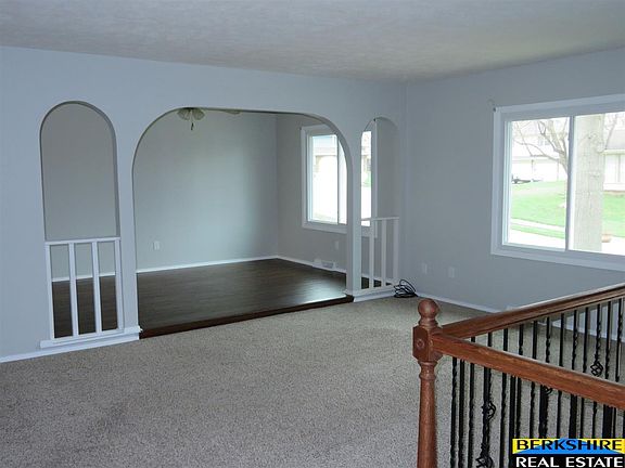 5th image of 803 Galway Cir