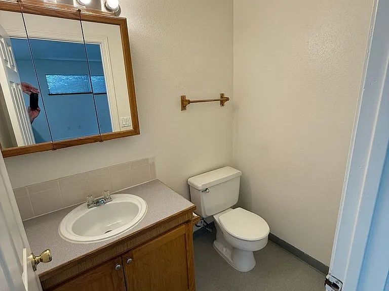 The Firs Apartments — Photo 44