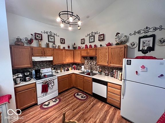 5th image of 216 Rapid Rill Ln