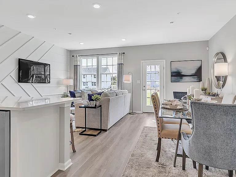 1242 Martin Rd — Photo 3