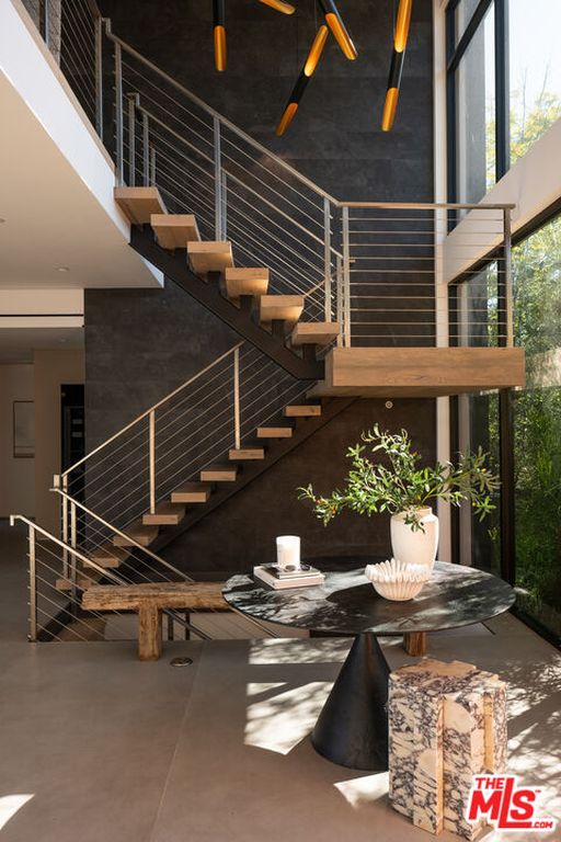1632 Stradella Rd, Los Angeles, CA - More