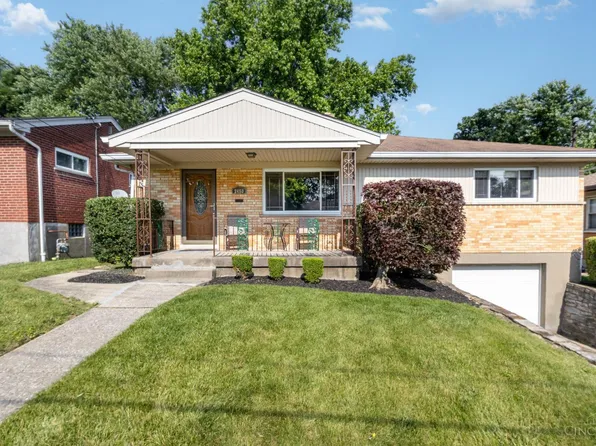 2450 Lourdes Ln, Cincinnati, OH 45238