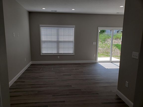 4th image of 1200 Maid Marion Ln