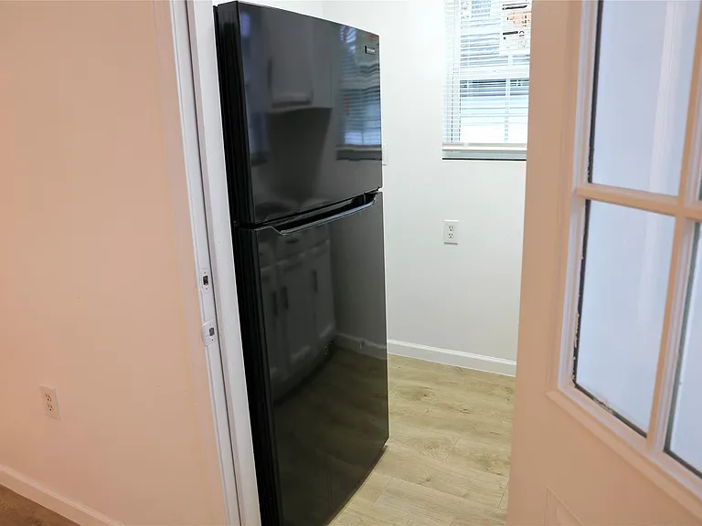 10 Jenkins St — Photo 15