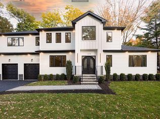 125 Valley Rd, Haworth, NJ 07641