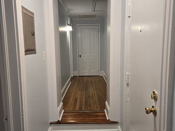 3rd image of 501 W King St APT 3