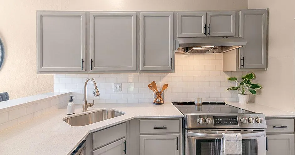 Knowlton Apartment Homes