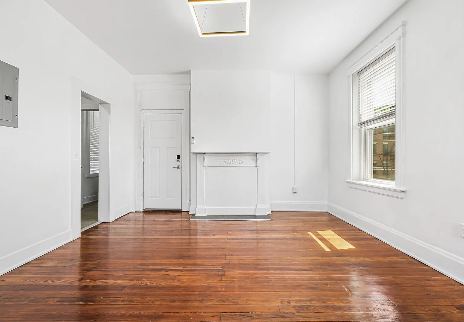 1 bed, 1.0 bath, $1,175 — Photo 4