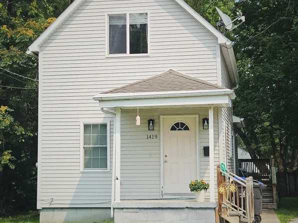 1419 E 15th St, Des Moines, IA 50316