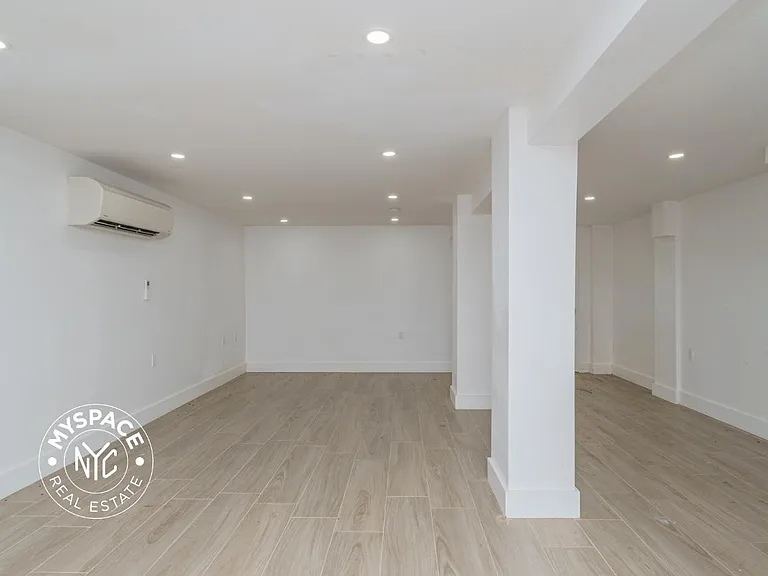 1027 Putnam Ave #1C — Photo 13