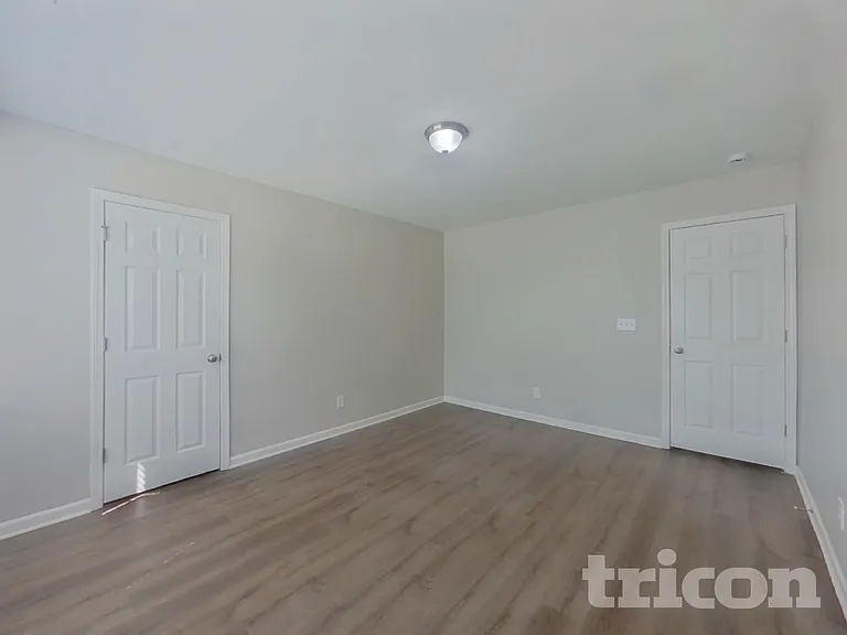 11035 Elven Dr — Photo 17