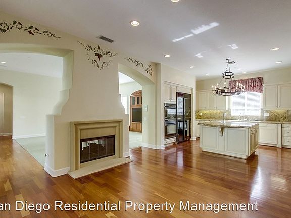5th image of 9659 Lario Ln