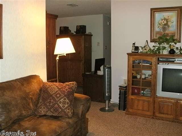 1st image of 171 Mills Ln