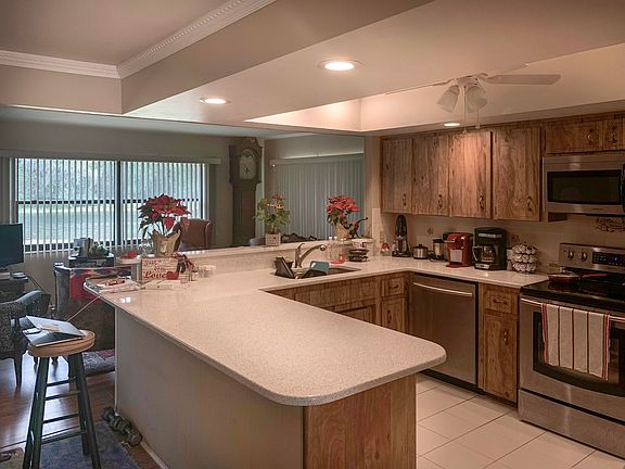 3rd image of 12193 Palmetto Way