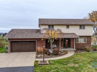 109 S Stadium Rd, Oregon, OH 43616